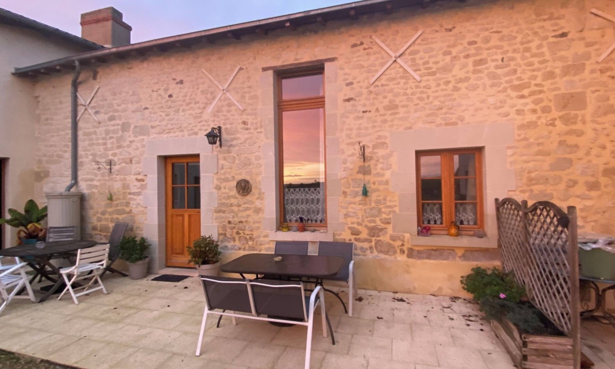 Berrie Cottage | 11th Century convertered barn
