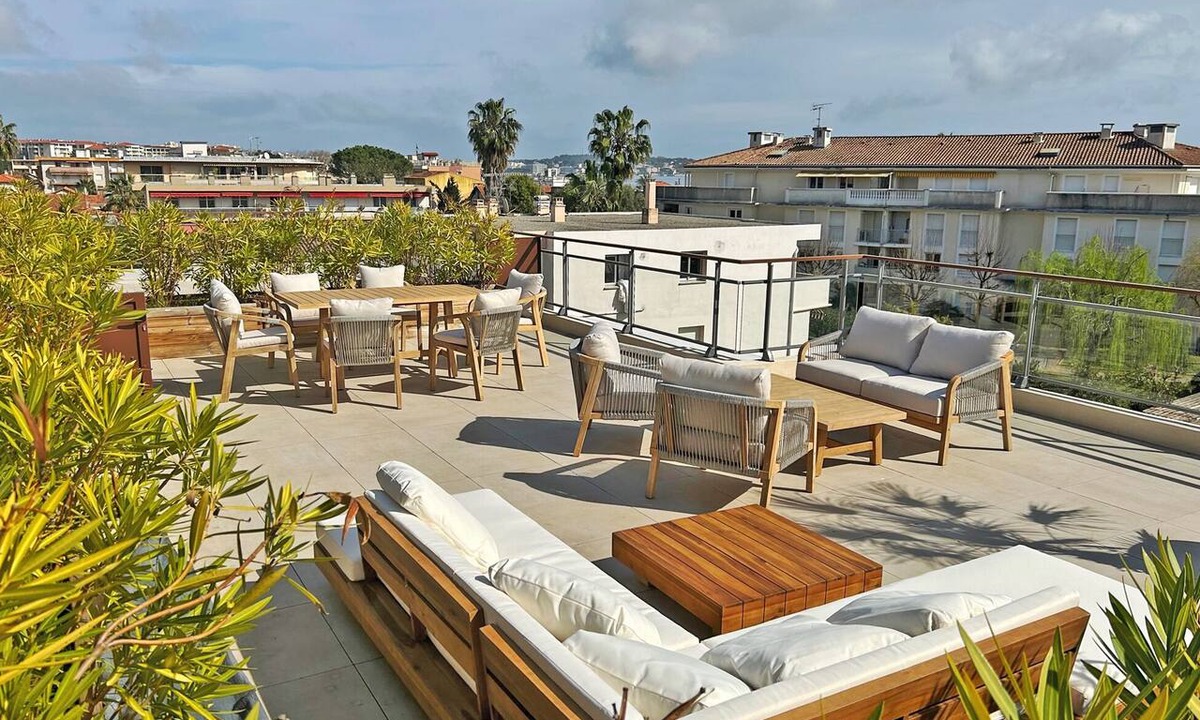Golfe Juan Apartment | 27. 2-bedroom apt with balcony, private roof terrace, parking and pool
