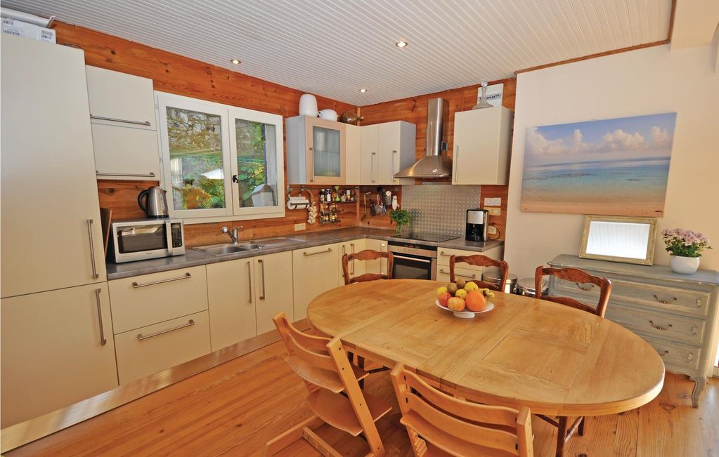 Le Rouret House | 3 bedroom accommodation in Le Rouret