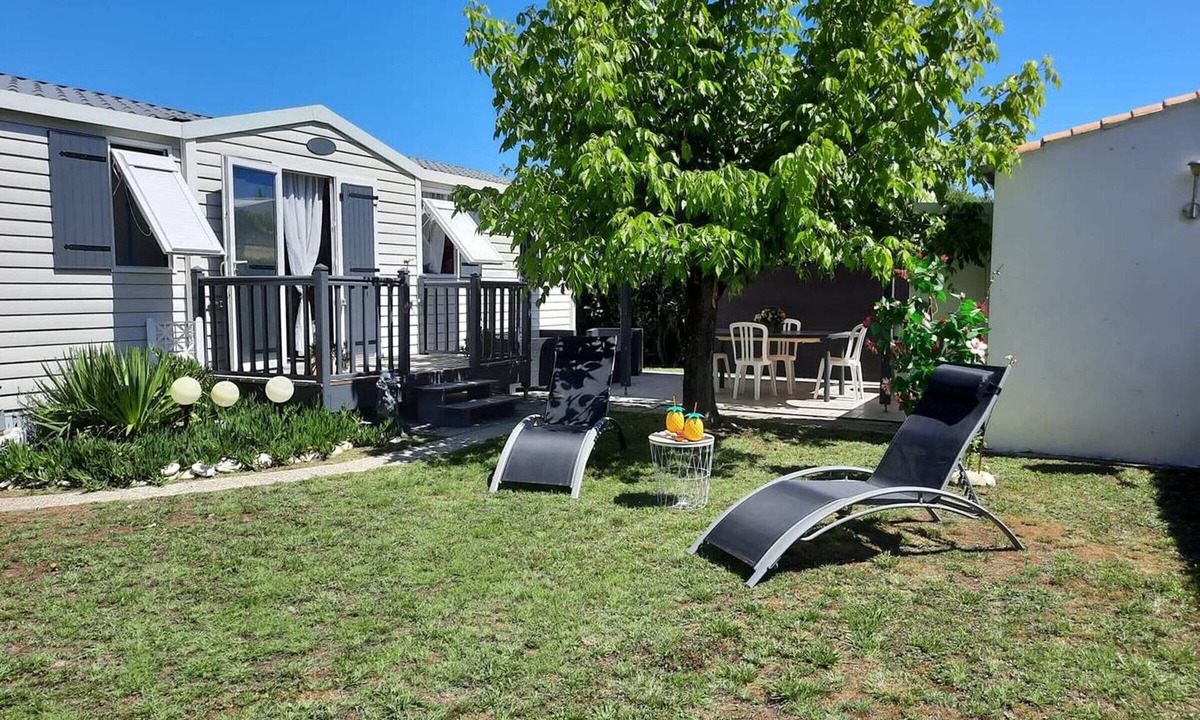 Dolus-d'Oleron Ski Chalet | 3-room mobile home in Dolus-d'Oléron - Sleeps 4 people