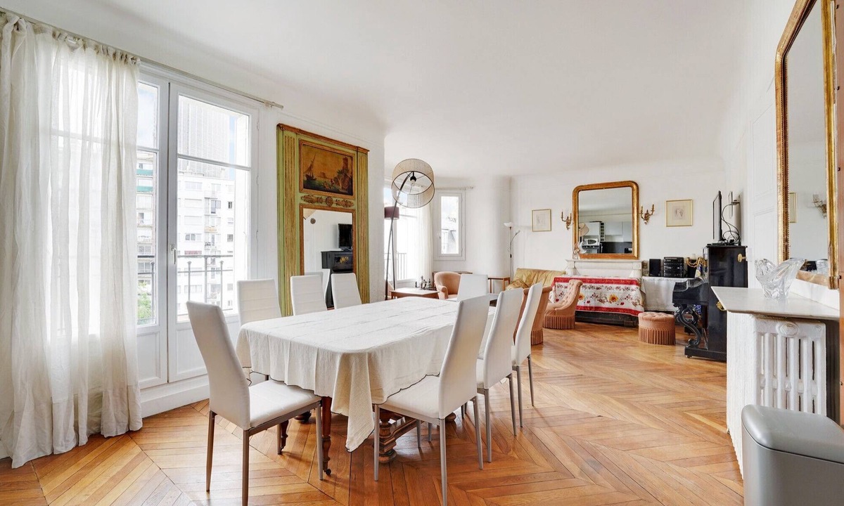 Notre-Dame-des-Champs Apartment | 4 bdr - 120sqm Eiffel Tower view in Saint-Germain