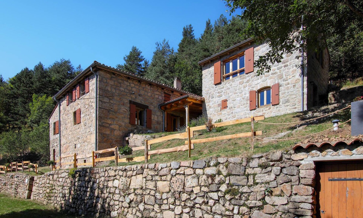 Saint-Etienne-de-Serre House | 4 bedroom nice home in Saint Etienne de Serre