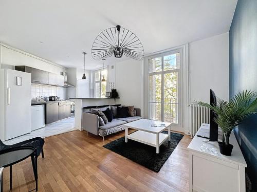 Clermont-Ferrand Apartment | 41 Aristide Briand A