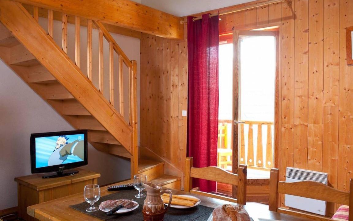 Saint-Sorlin-d'Arves Apartment | 60 m² Apartment ∙ 2 bedrooms ∙ 8 guests