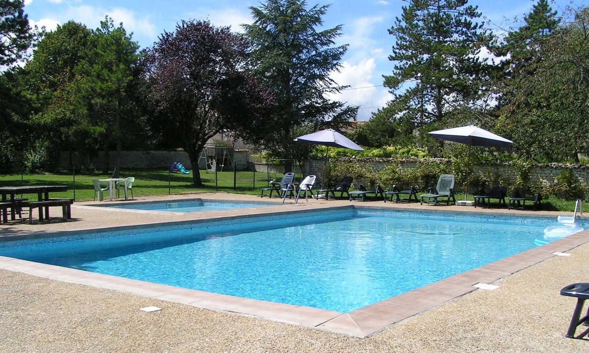 Duil-sur-le-Mignon House | 8 Gite Complex, 53 People maximum , Marriage, Birthdays, family get togethers