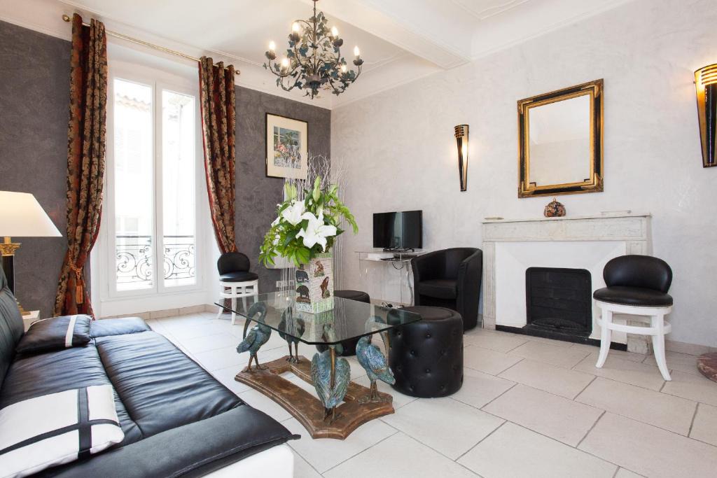 Le Suquet Apartment | 90 Rue Meynadier