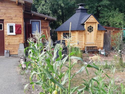 Renac House | A Private Lakeside Retreat Kota Cabin
