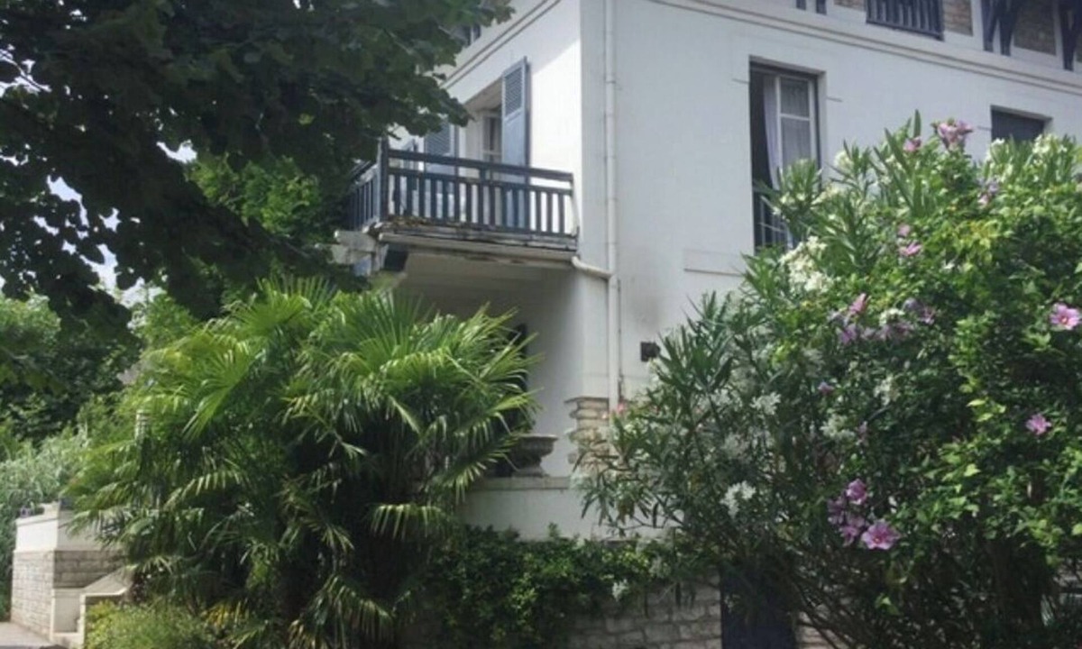 Bayonne Villa | A stone's throw from the Bayonne Arena Large character house on the Basque Coast