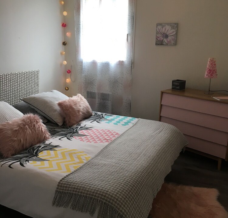 Binic Apartment | A walk from the beaches and shops.