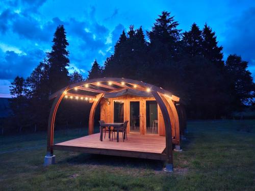 Saint-Merd-les-Oussines House | Abeilles & Etoiles