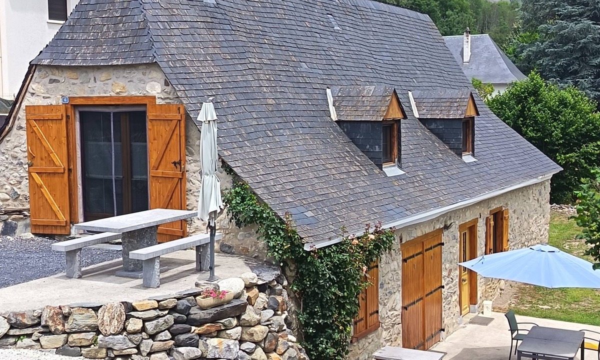 Aucun Apartment | Air-conditioned apartment in stone barn