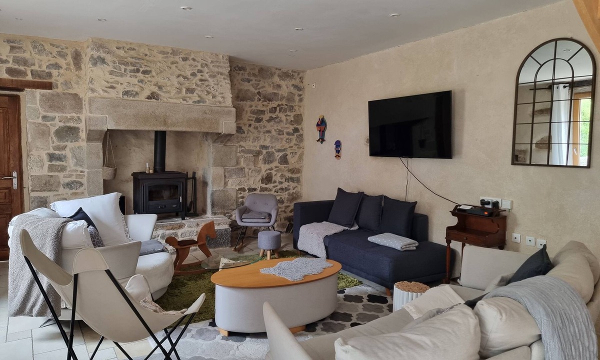 Cite House | Ancienne Ferme Bretonne Rénovée - La Campagne à la mer