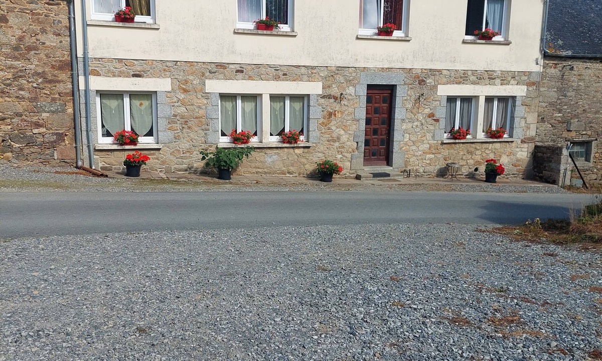 Graces House | Ancienne Maison de Ferme , au Calme Avec de Grands Espaces Sans vis à vis
