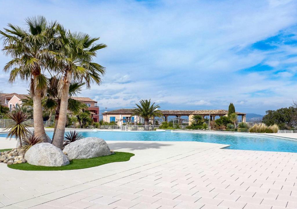 La Rouviere Apartment | Apartment Le Golf de Roquebrune-1 by Interhome