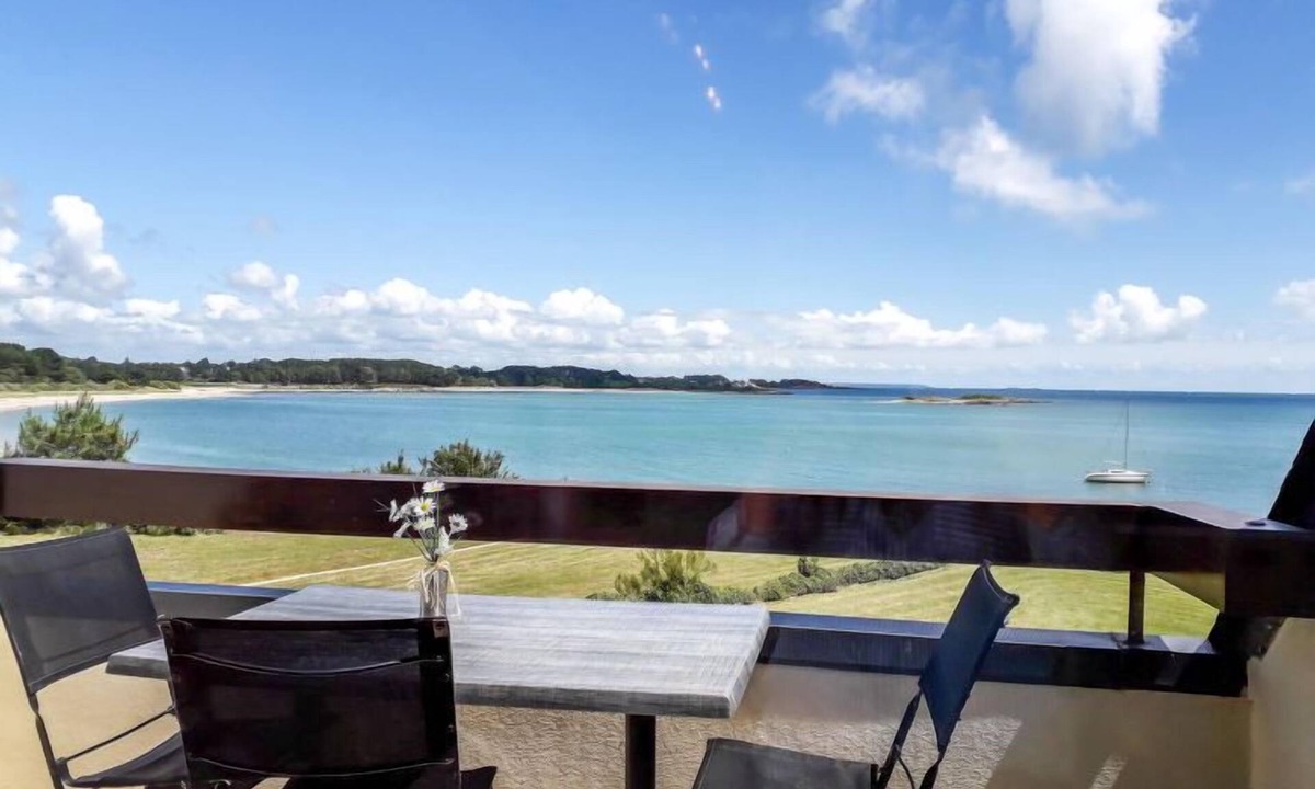 Carnac Apartment | Apartment MEN DU by Interhome