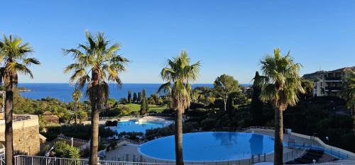 Cap Esterel Apartment | Appartement 4 pers Cap Estérel centre du village CLIM WIFI