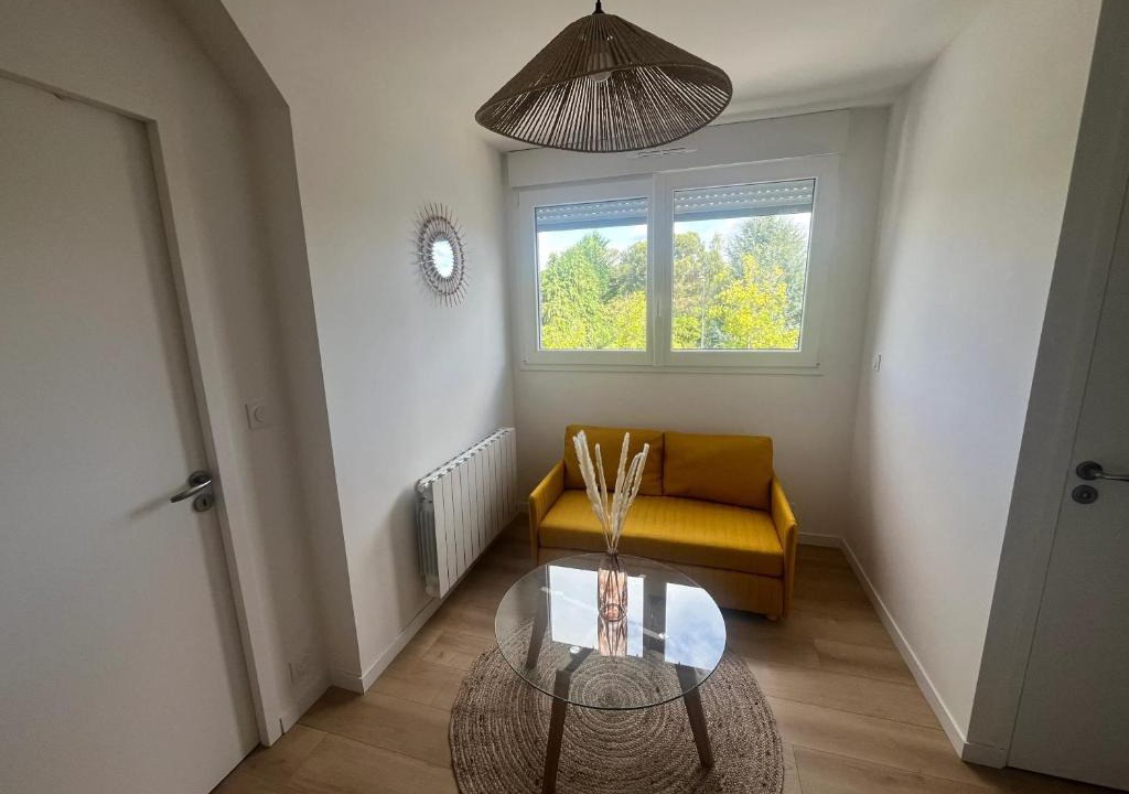 Bruz Apartment | Appartement confortable à Bruz de 22 m² avec parking