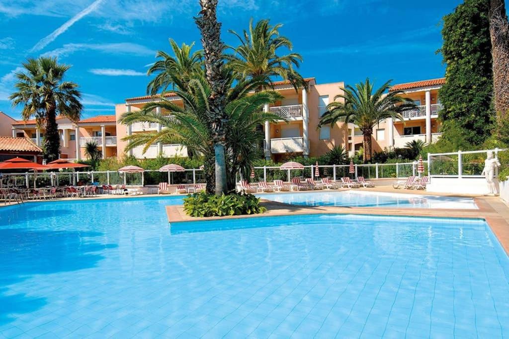Golfe Juan Apartment | Appartement de standing à 5 min de la mer N 7102