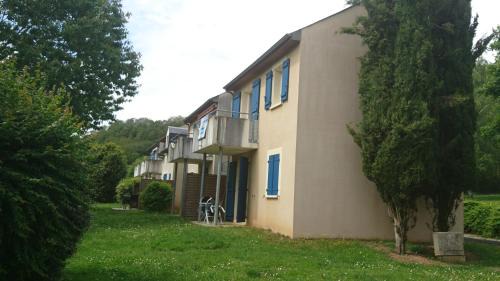 Saint-Geniez-d'Olt Apartment | Appartement entre Aubrac et Vallée du Lot