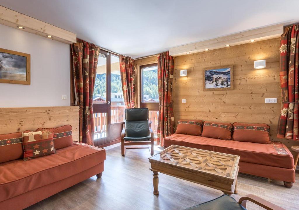 Le Cret Apartment | Appartement intime et confortable avec balcon sud à Val-d'Isère - FR-1-694-115