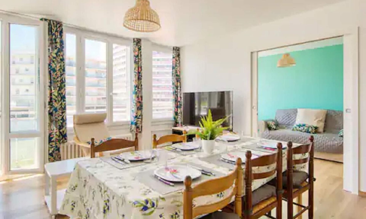 Le Pharo Apartment | Appartement Traversant Avec Balcons Plage des Catalans