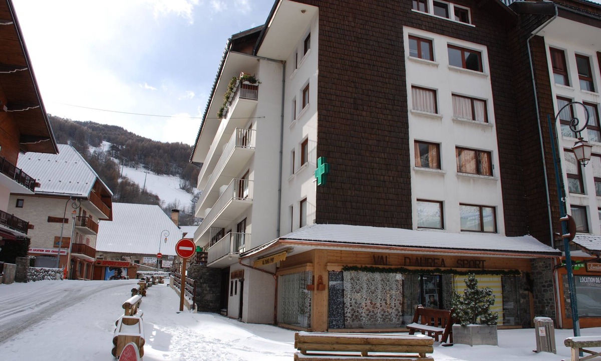 Cabrieres-d'Avignon Apartment | Au Centre du Village, aux Pieds des Pistes, 3 Pièces