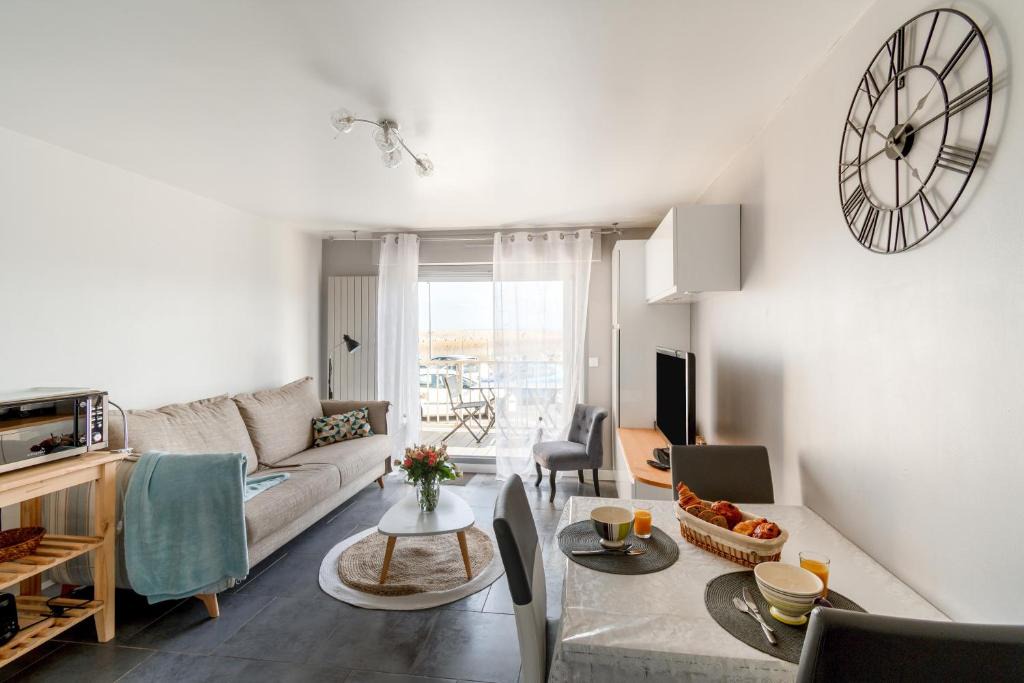 Binic Apartment | Au Phare de Binic - vue mer
