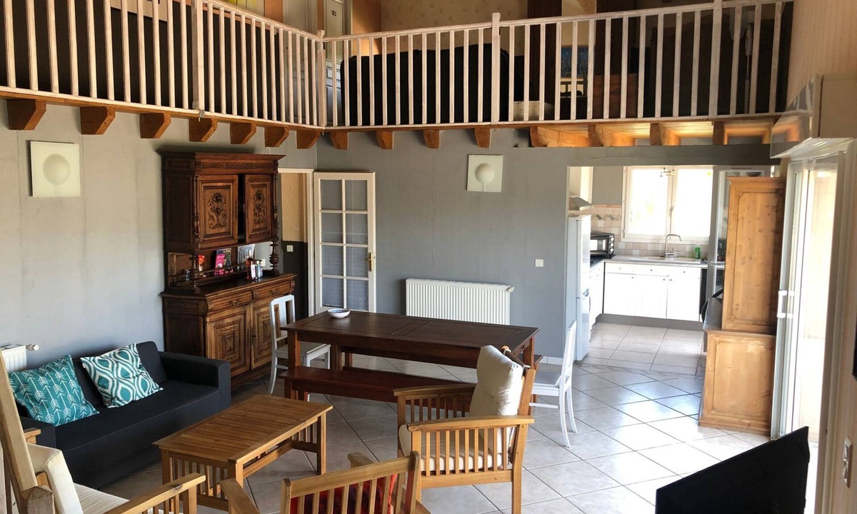 Saint-Gery Apartment | Aube-sur-la-Vallée, weitläufig mit Blick auf das Tal by Interhome