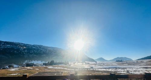 Brizon Ski Chalet | Authentique Chalet Cosy dominant le Plateau de Solaison