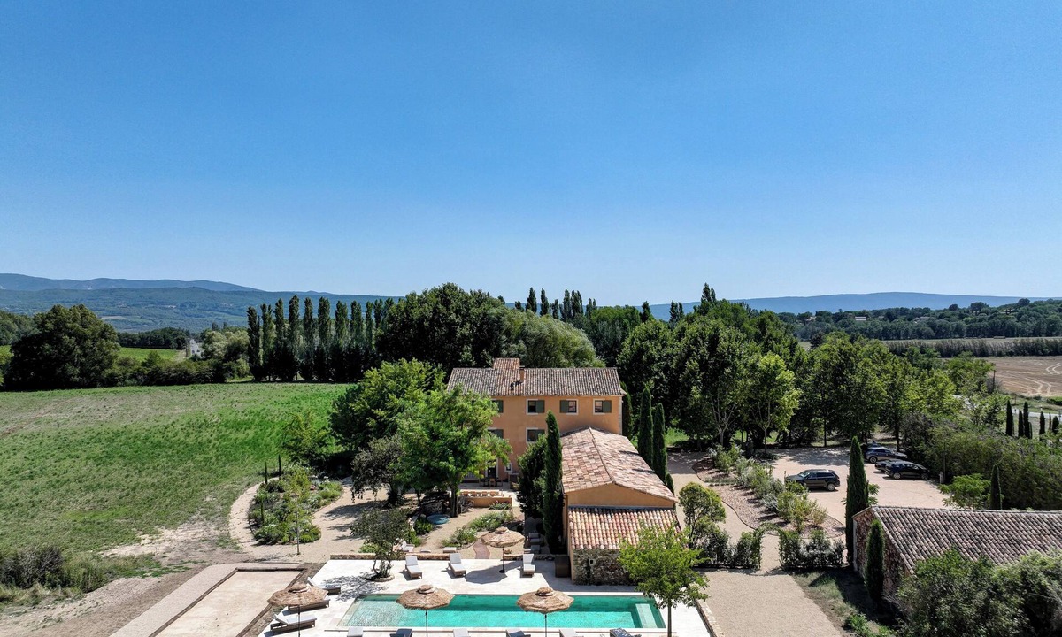 Roussillon House | Bastide des 7 Soeurs