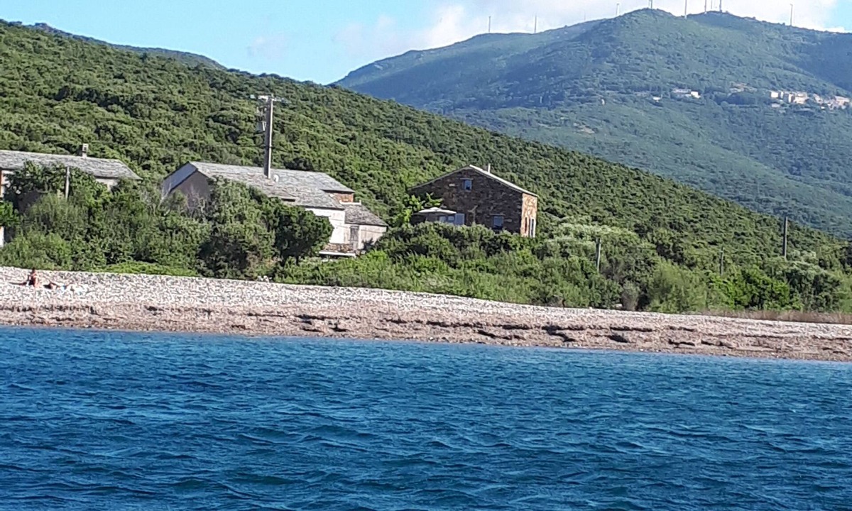 Barcaggio House | BEACHFRONT, AUTHENTIC CORSICAN STONE HOUSE RESTORED TO ITS ORIGINAL CONDITION