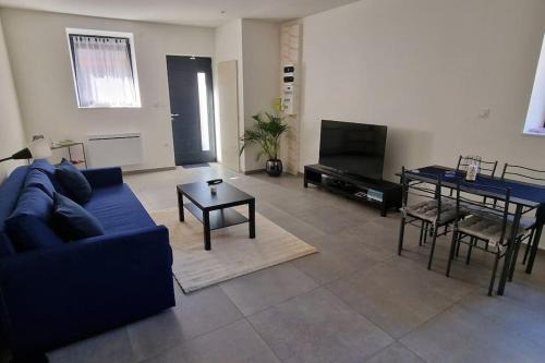 Saint-Georges-d'Esperanche Apartment | Beau Appartement T2
