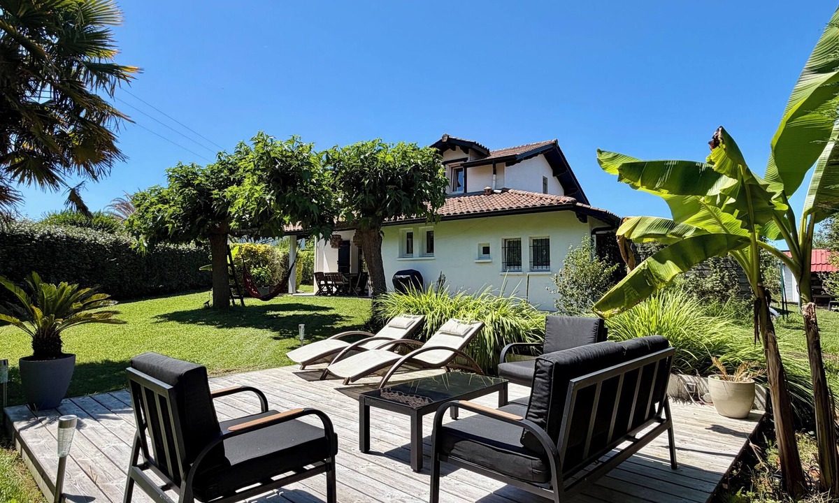 Ahetze House | Beautiful bask villa close to Bidart Guethary Biarritz beaches