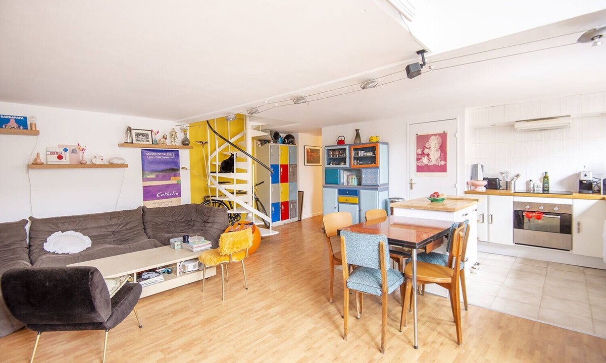 Notre-Dame du Mont Apartment | Beautiful Bright Apt With Terrace