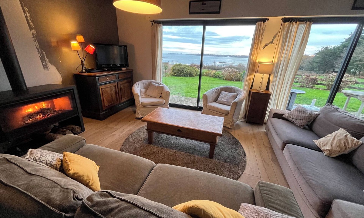 Crach Villa | BEAUTIFUL panoramic SEA VIEW over the Gulf of Morbihan