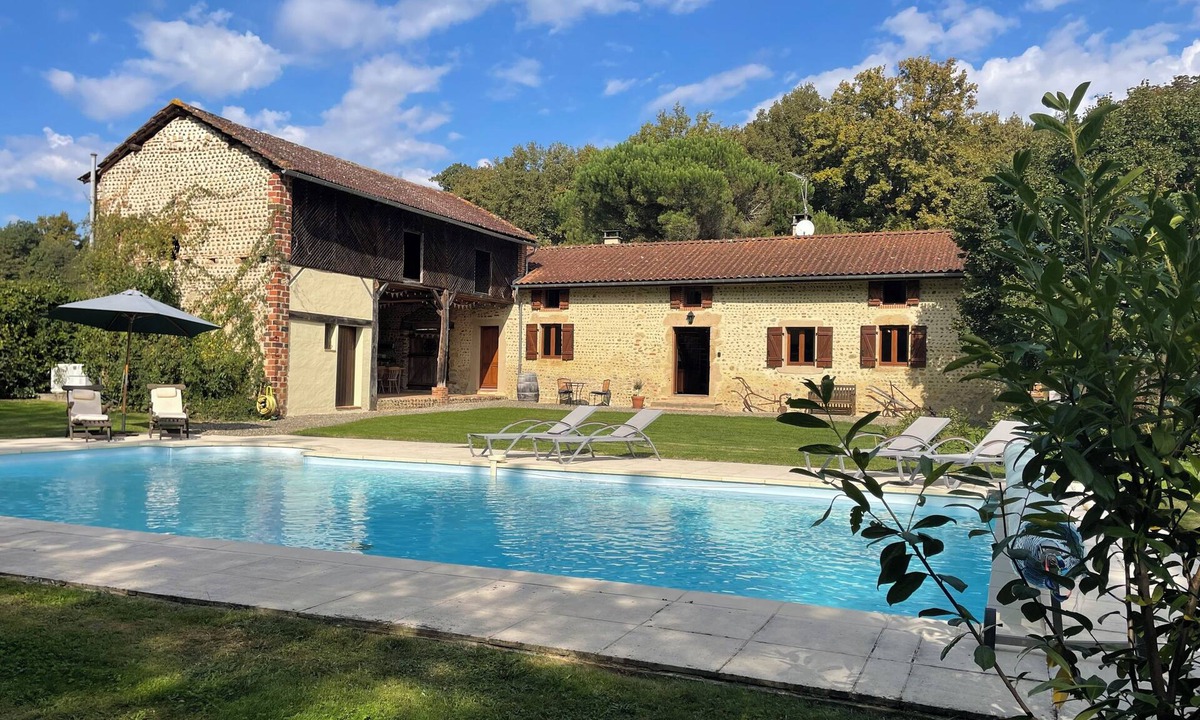 Sombrun House | Beautiful, private house with large pool & garden.