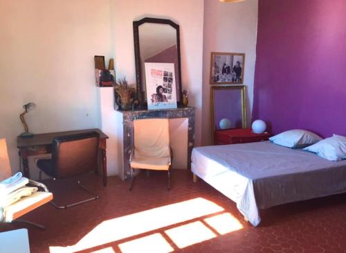 Lurs Apartment | Beautiful studio with a beautiful view