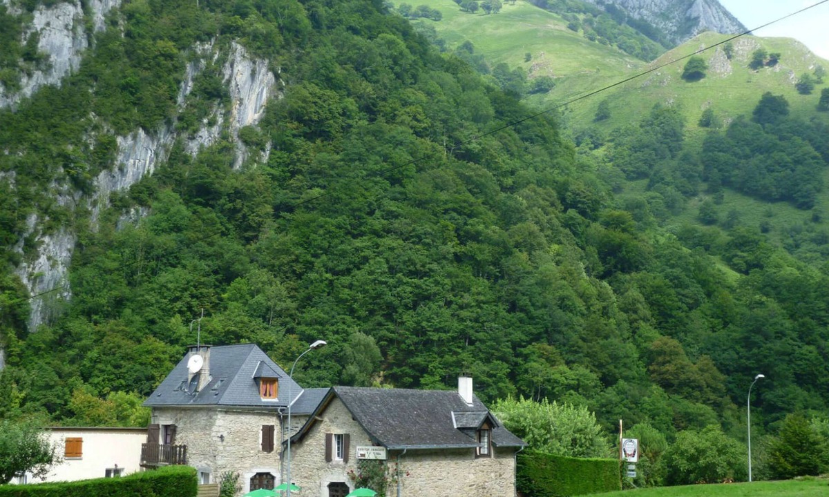 Accous House | Bed and breakfast for 2 or 3 people