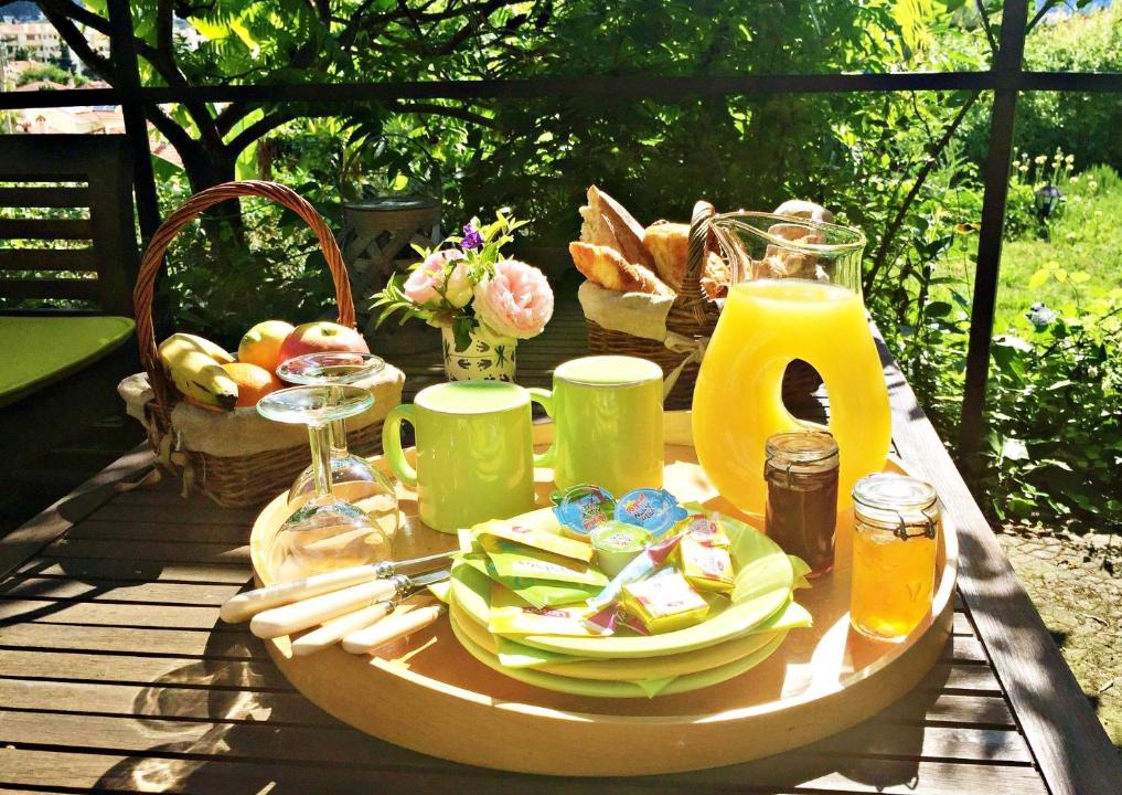 Carnot Bed & Breakfast | Bed & Breakfast Chambres d'hôtes COTTAGE BELLEVUE