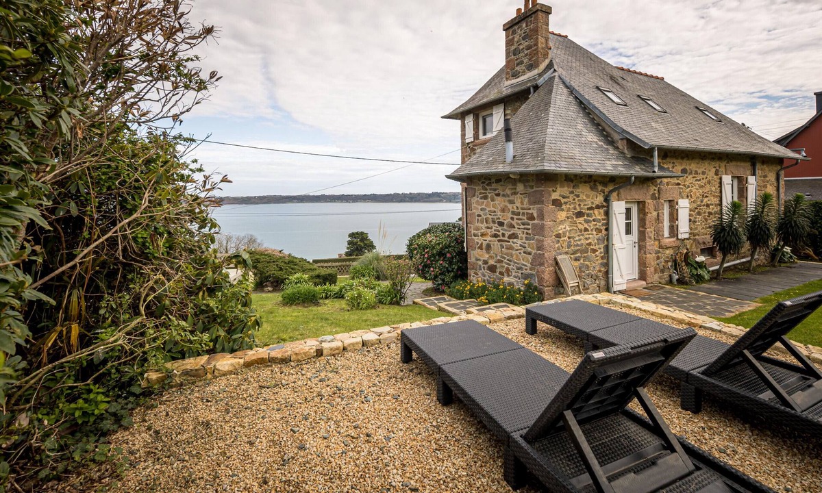 Perros-Guirec Ski Chalet | BREIZH KARET, perros guirec, vue mer