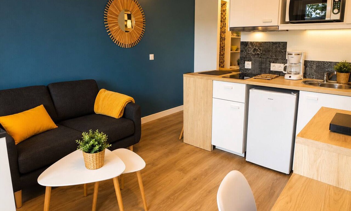 Saint-Marc-sur-Mer Apartment | Bright studio, balcony & parking in Saint-Marc