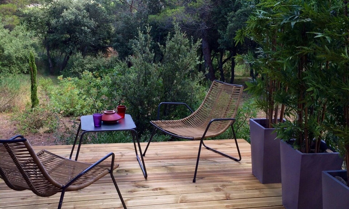 Saumane-de-Vaucluse Ski Chalet | Cabin in the pine forest