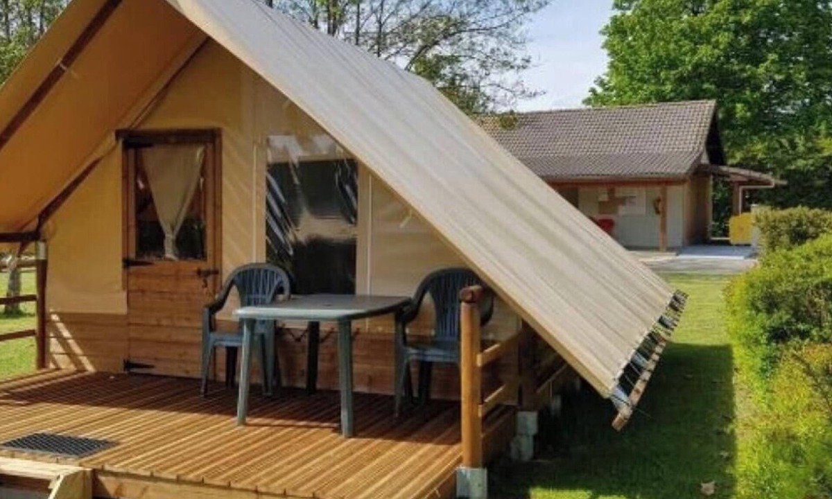 Mens House | Camping 3 étoiles - Piscine - ccbgaad