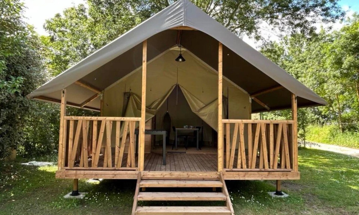 Concourson-sur-Layon House | Camping 4 étoiles - Piscine - ccbgafg
