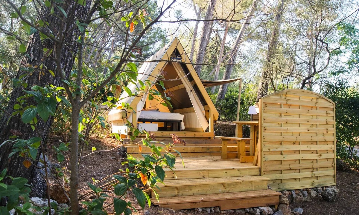 Carqueiranne House | Camping Le Beau Vézé* - Mini Cinnamon Lodge 1 room 2 persons Without Bathroom