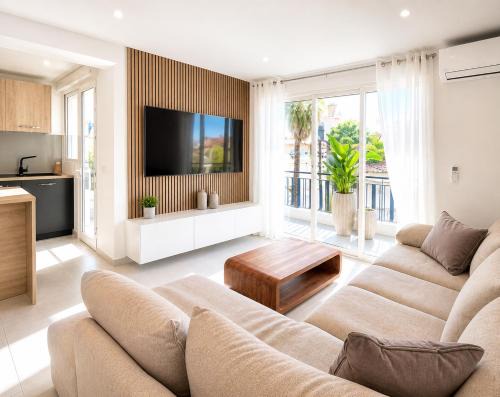 Riou - Petit Juas - Av de Grasse Apartment | Cannes centre 80m2 - terrasse - parking gratuit