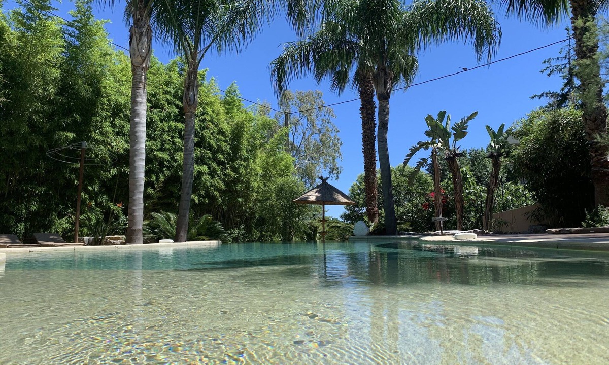 Riou - Petit Juas - Av de Grasse Hotel | Cannes Villa St Barth
