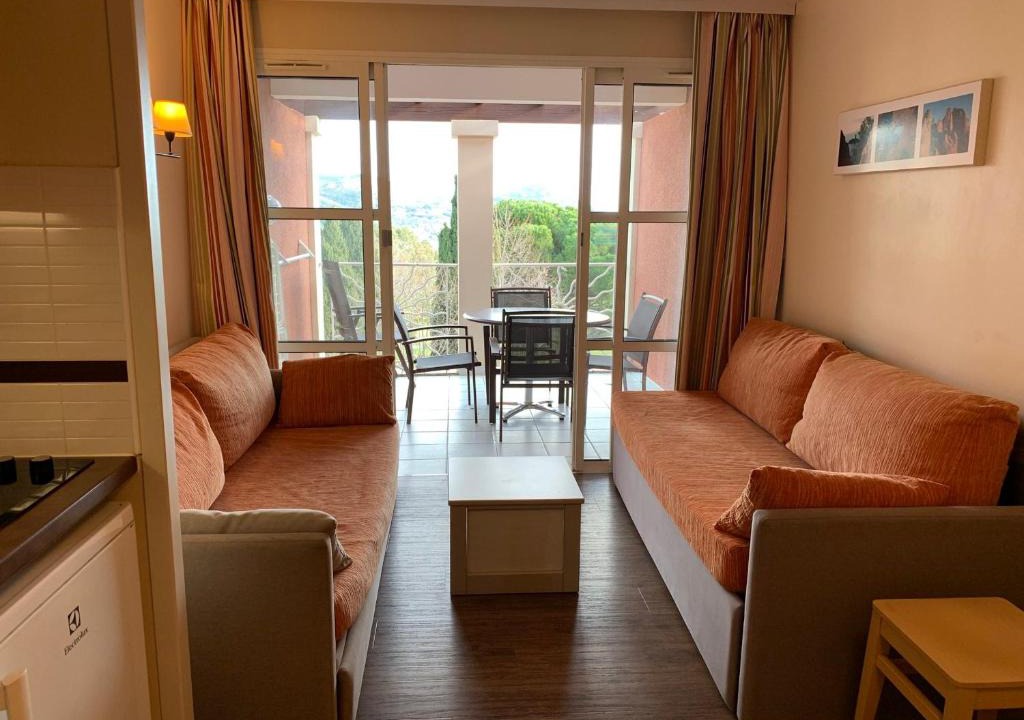 Cap Esterel Apartment | Cap Esterel 2 pièces avec terrasse et parking - FR-1-504-612