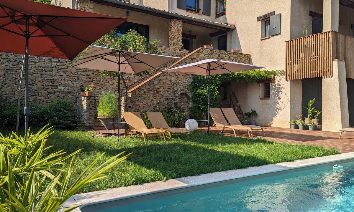 Riez House | Casa Augusta Location Chambre Avec Terrasse Privative, Piscine Dans le Verdon!