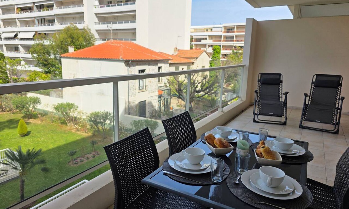 Pointe Croisette Apartment | Casta Diva by Interhome